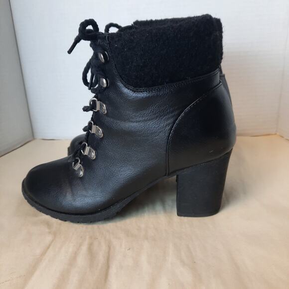 Bamboo Rattle Womens Faux Leather Lace Up Heels Ankle‎ Boots Size 9 Black - Picture 4 of 9